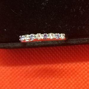 Silver toned  ring  size 6